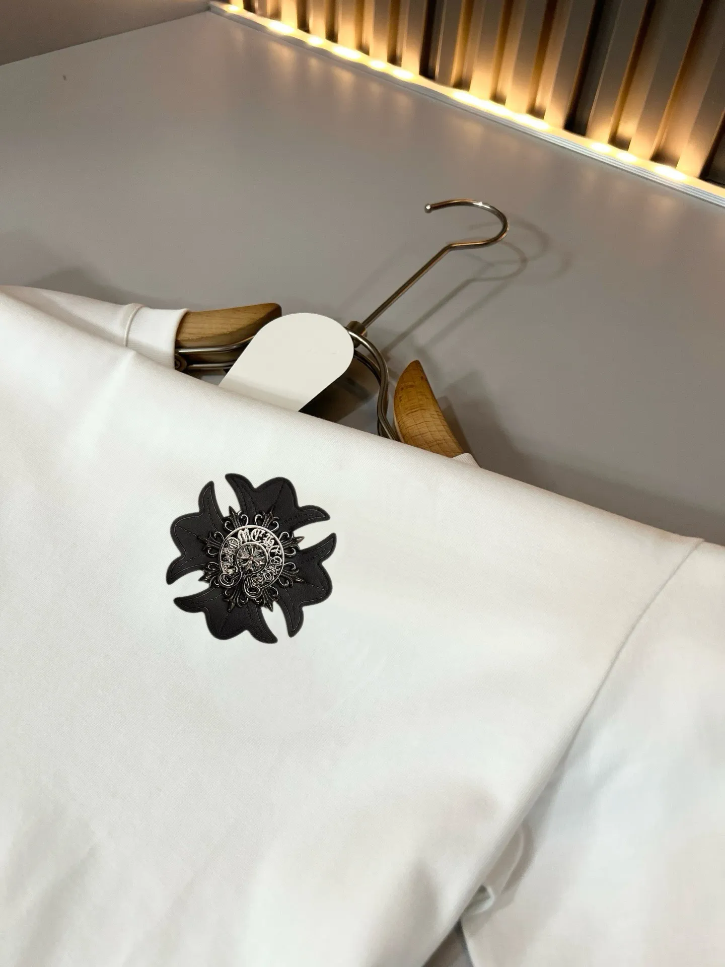 ， Chrome Hear*s * 2026 Same Style * T ， ！ Chrome Hear*s， 。2026SS Hot Sale，Classic * T， logo ！ ， ！ ， Premium ！ ！ ！ Same Style ！Size：S-2XL